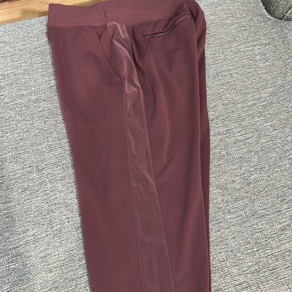 Like New! Athleta Venice Velvet Stripe Joggers High Waist Stretch, Burgundy. - Picture 7 of 10